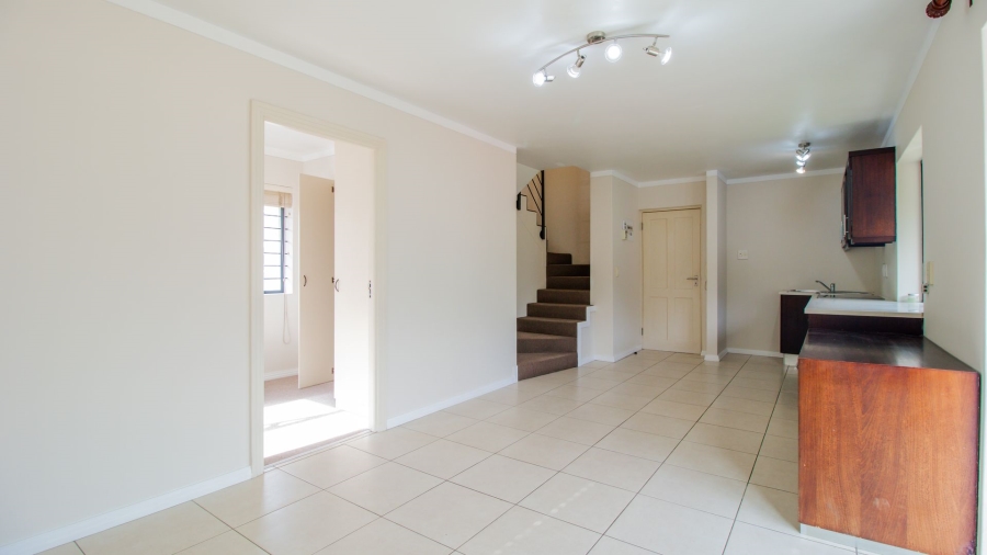 2 Bedroom Property for Sale in Wynberg Upper Western Cape
